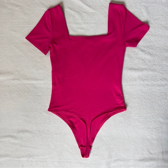 Aritzia Babaton Hot Pink Original Contour Squareneck Bodysuit - Picture 7 of 7